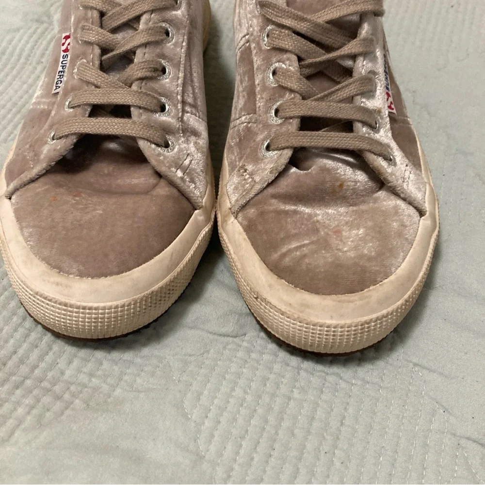 Superga Velvet Sneakers Skate Shoes Womens Size 7 Beige Tan S00DJRO - Picture 2 of 16